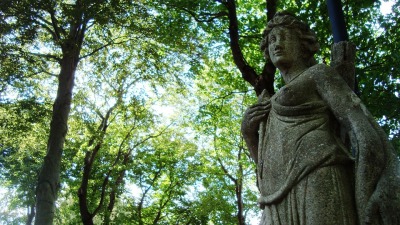 The goddess Artemis. Photo by Jason Youngman [Public Domain, CC0]